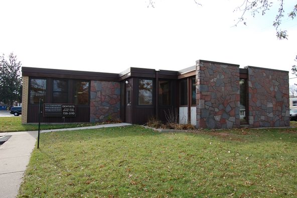 Office For Lease: 2716 Upper Afton Rd E, Saint Paul, MN 55119